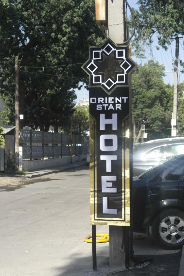 Orient Star Hotel Tashkent Esterno foto