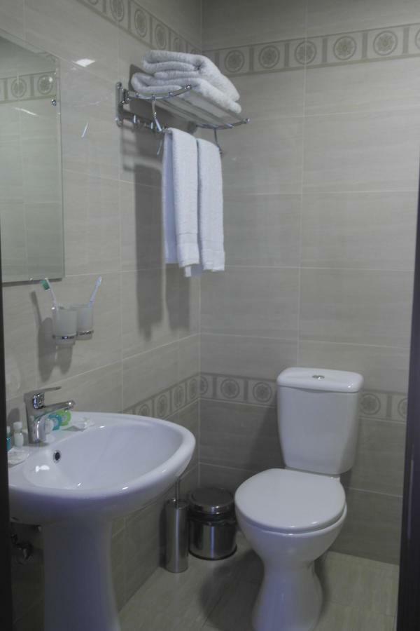 Orient Star Hotel Tashkent Esterno foto